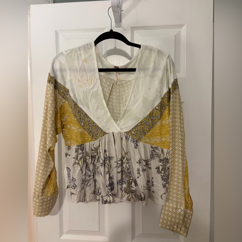 NWT Free People Aloha State of Mind flowy blouse- Green Tea - Picture 2 of 6